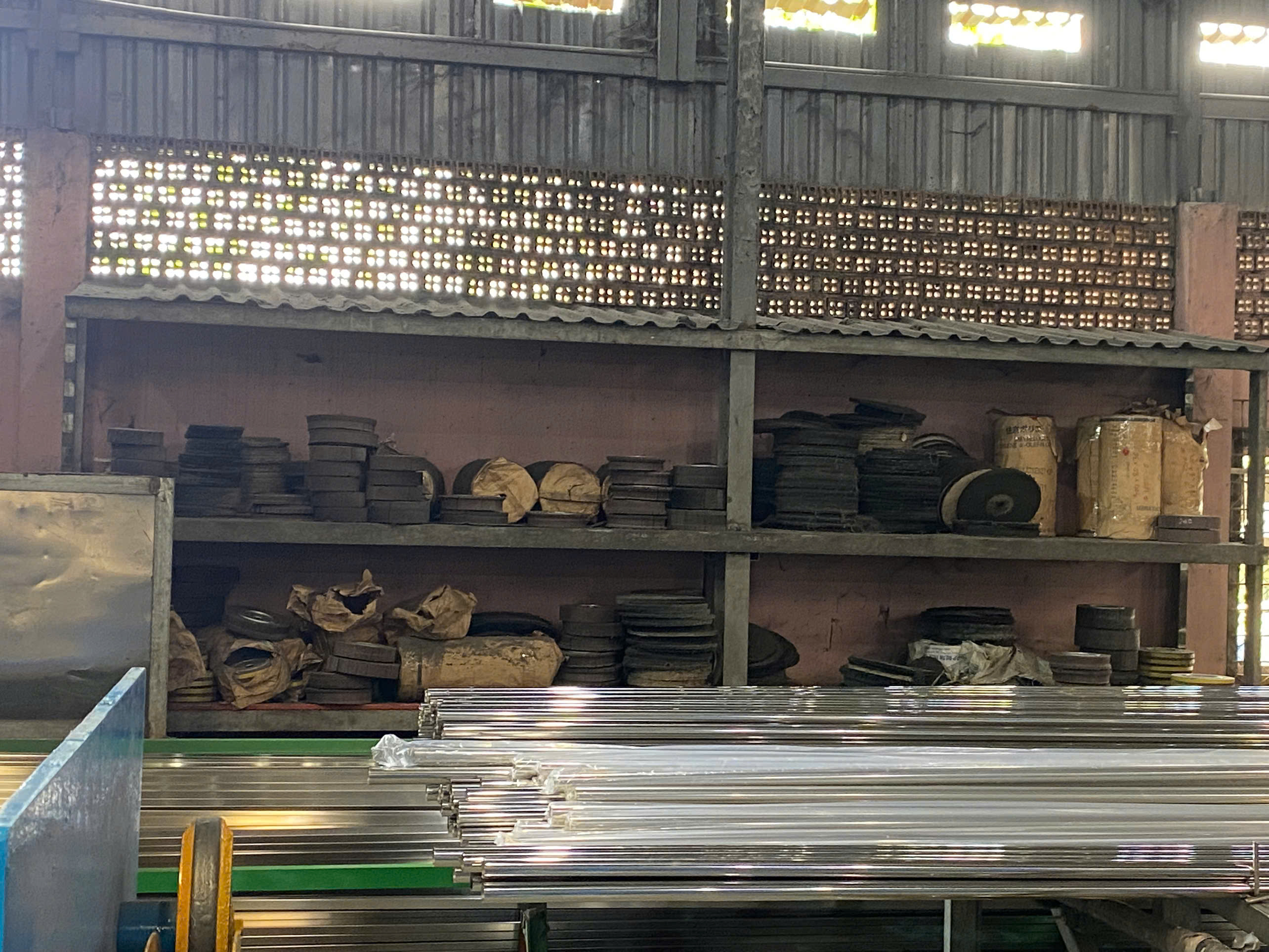 Tool rack.jpg